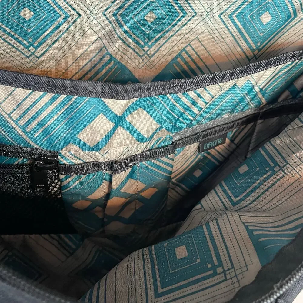 Dakine Brooke Black Animal Print Nylon Canvas Laptop Messenger Bag Travel Work